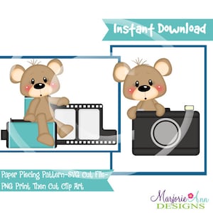 Può includere: Un modello di carta digitale per patchwork che presenta un orso marrone che tiene una macchina fotografica e un rotolo di pellicola. Il modello è disponibile come file di taglio SVG e file di stampa e taglio PNG.