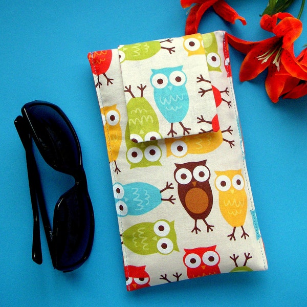 Roomy Sunglasses Case in a Design of Many Owls