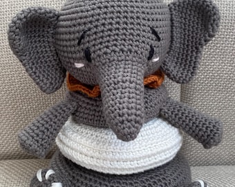 Crochet Amigurumi Elephant Stacking Toy – Montessori-Inspired Skill-Building Game