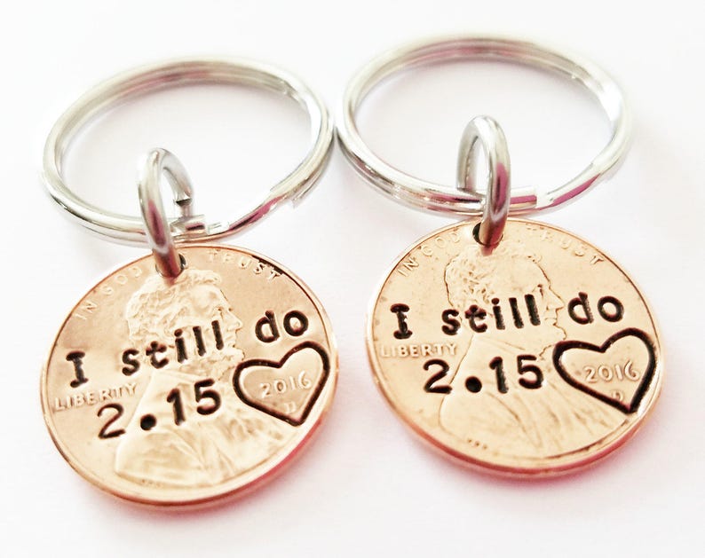 Personalized Penny Keychain, Valentines Day Gift, Husband Anniversary Gift, I Still Do, 1 year, 7 year anniversary gift, Couples Keyrings zdjęcie 2