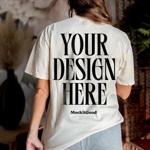 Elfenbein Komfort Farben 1717 T-Shirt Mockup Komfort Farben Elfenbein T-Shirt Mockup C1717 Elfenbein Komfort Farben Mockups POD Mockups Printful Mockup