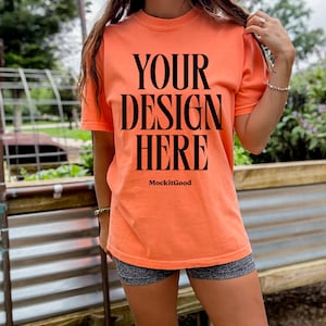 Comfort Colors Melon C1717 T-Shirt Mockup Comfort Colors T Shirt Melon Mockup C1717 Comfort Colors Mockups POD Mockup Real People Mockups
