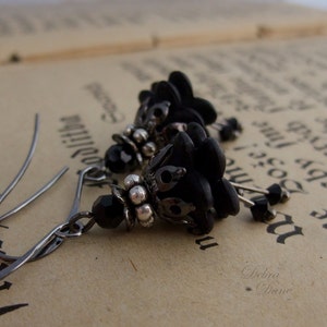 Black Earrings Black Flower Earrings Gothic Earrings Flower...Tiny flowers of the Night