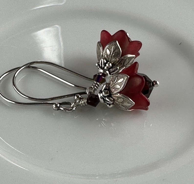Tiny Garnet Flower Earrings, January Birthday, Swarovski Crystal, Winter Wedding, Bridesmaids Earrings, Valentines Day Bild 1