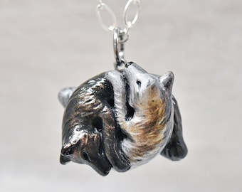 Wolf Love Necklace Black and Grey Cuddle