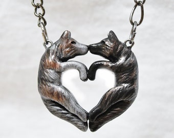 Wolf Love Necklace Heart Kissing Couple Grey Black