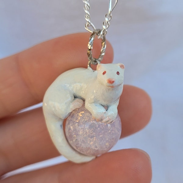 Collier pour furet albinos avec gemme de couleur personnalisée