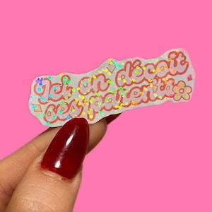 Sticker “Ici on déçoit ses parents ” – Autocollant brillant fait main | humour Idéal pour carnet, ordinateur, journaling, cadeau