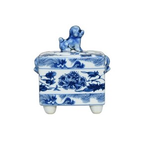 Blue and White Porcelain Foo Dog Square Box | Trinket Box | Chinoiserie Chic