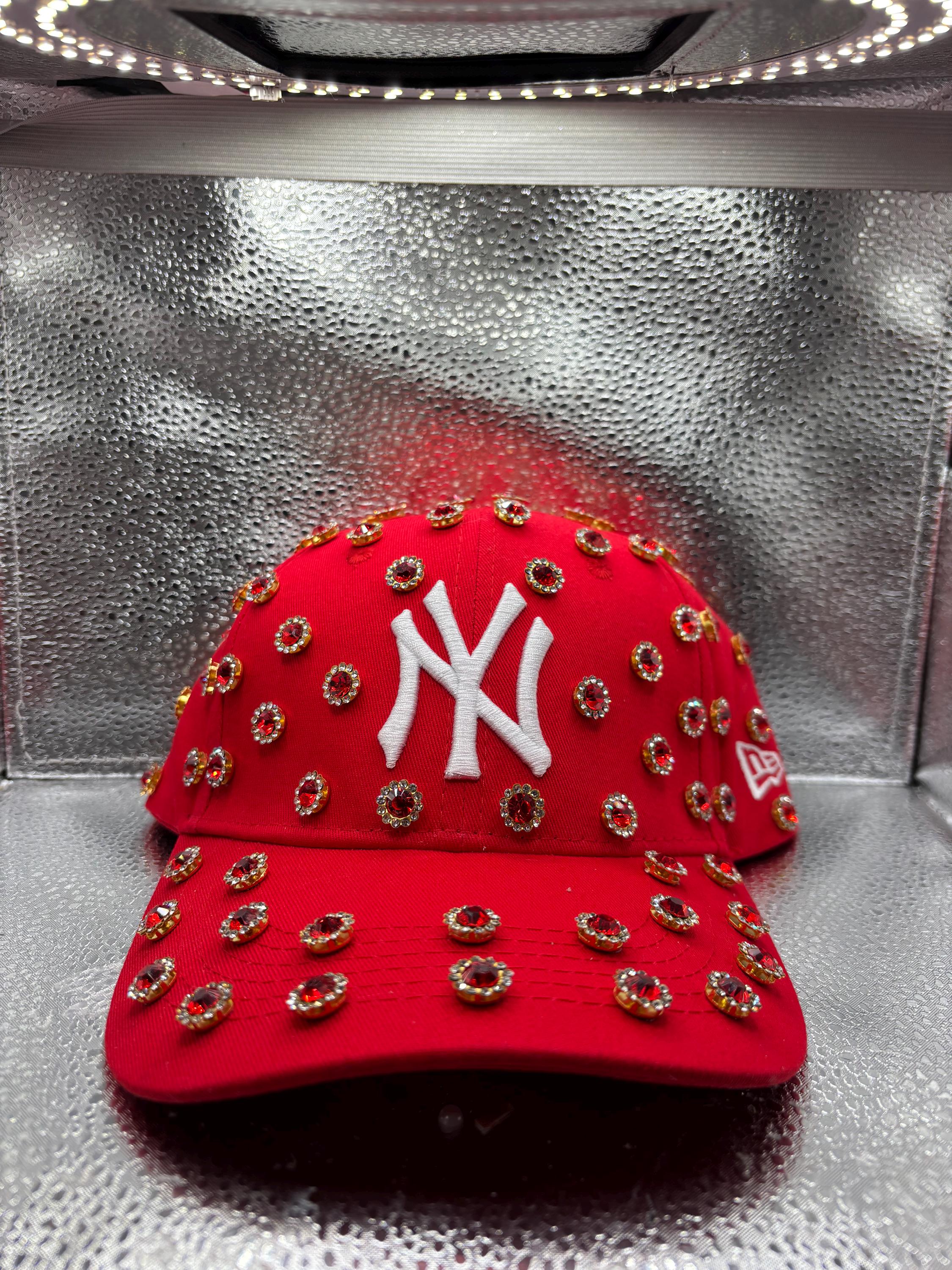 Custom handmade NY yankee adjustable cap O/S. New Era New York Yankees Retro Satin Script Golfer  main image 3