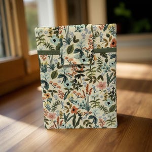 E-reader-hoes, Paperwhite, Kindle, Kobe-hoes gewatteerde ereader-hoes Rifle Paper Co. Amalfi Herb Garden naturel