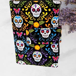 Zipper Pouch Wallet, Credit Card Holder, Minimalist Wallet Black with Colorful Skulls