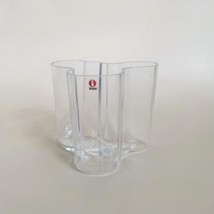 IITTALA WAVY VASE