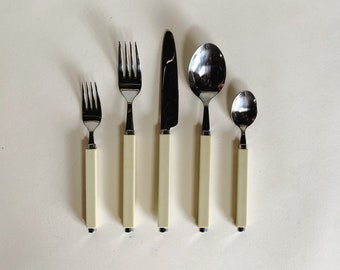 CREAM FLATWARE SET - 1 Setting Available