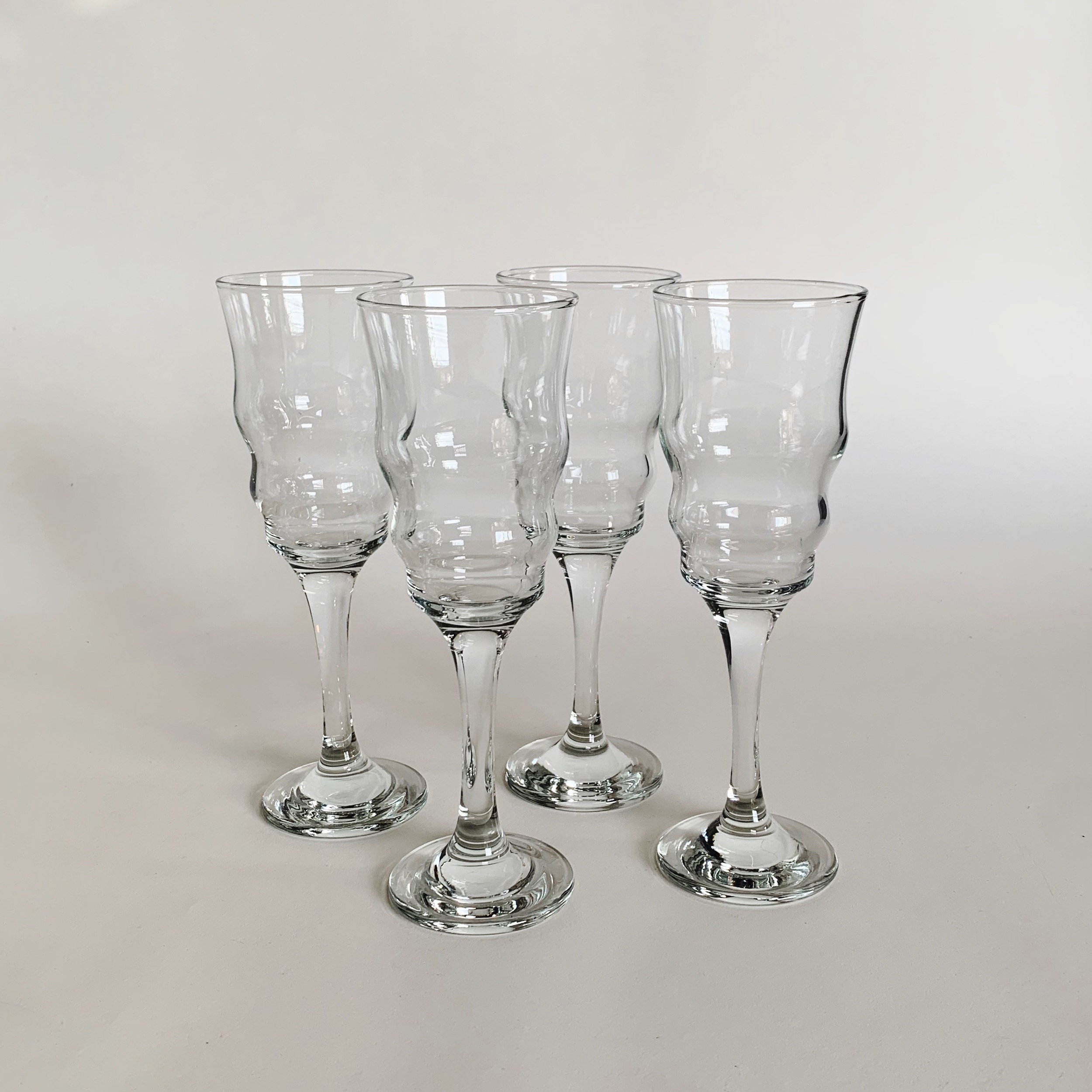 RIPPLE WINE GLASSES - S/4