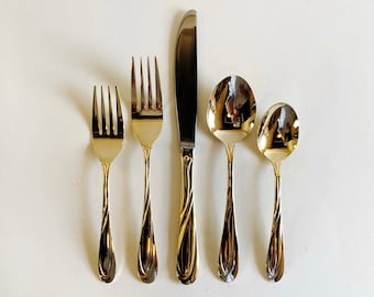 FARBERWARE FLATWARE SET - 6 Available