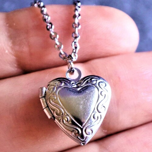 Silver Heart Locket Necklace Etsy