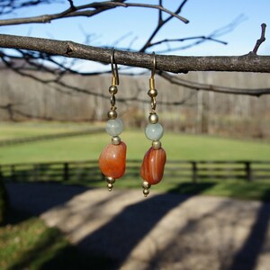 Dangle earrings with semi precious gemstone beads image 2