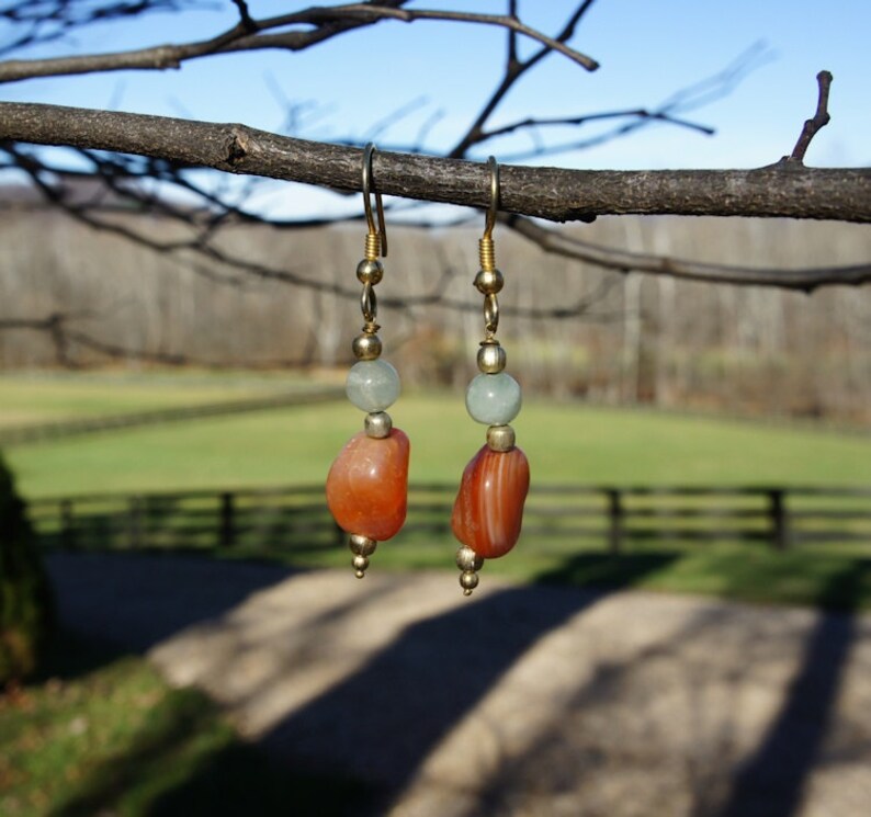 Dangle earrings with semi precious gemstone beads image 2