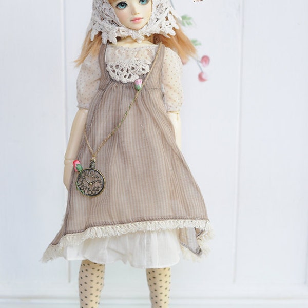 U-noa Alice in black forest set.