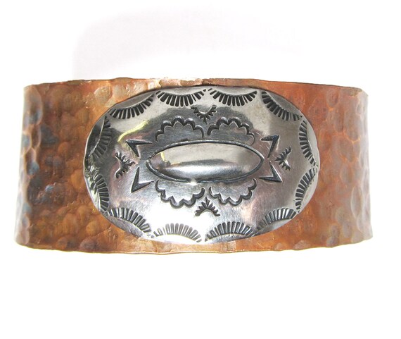 Marvelous Vintage Navajo Textured Cuff Turquoise Coral Sterling Silver Bracelet Marvelous Vintage Navajo Textured Cuff Turquoise Coral Sterling Silver Bracelet