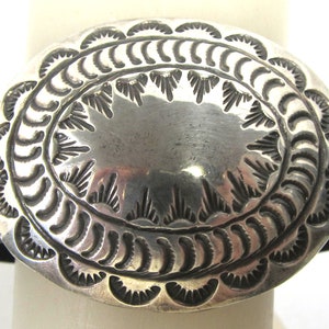 Massive vintage sterling silver concha bracelet, 7&quot; long with magnetic clasp