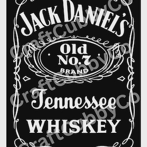 Puede incluir: Gráfico en blanco y negro con el logotipo de Jack Daniel's. El diseño incluye el nombre de la marca, "Old No. 7 Brand", y "Tennessee Whiskey" en un marco decorativo.