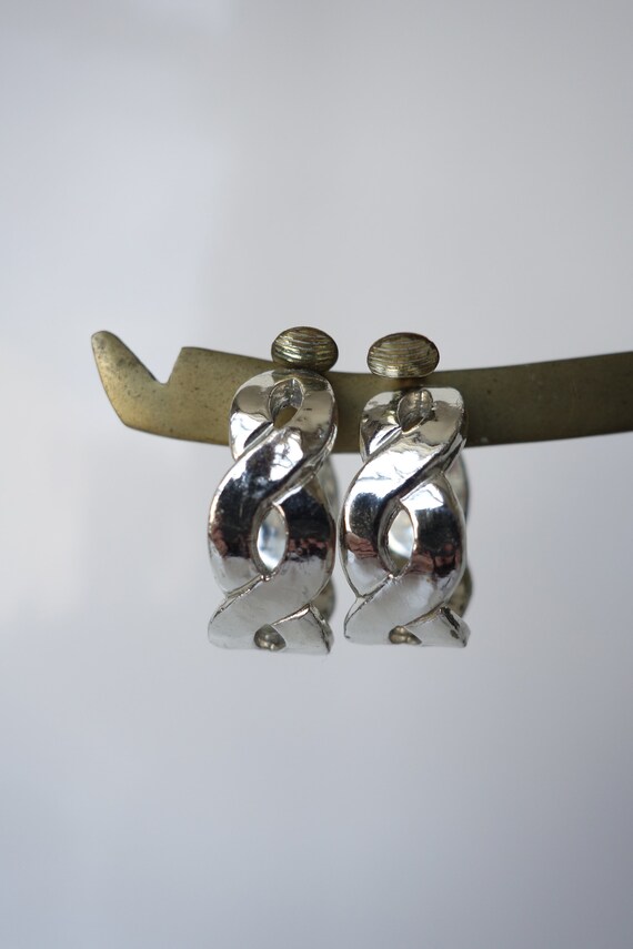 Vintage Infinity Hoop Clip on Earrings – 1980s Si… - image 4