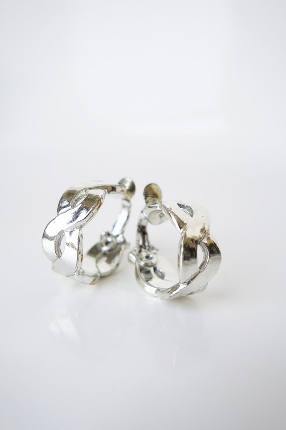 Vintage Infinity Hoop Clip on Earrings – 1980s Si… - image 1