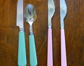 Lot of 4 Mismatched Plastic Handle Flatware Pieces Pink and Jadeite