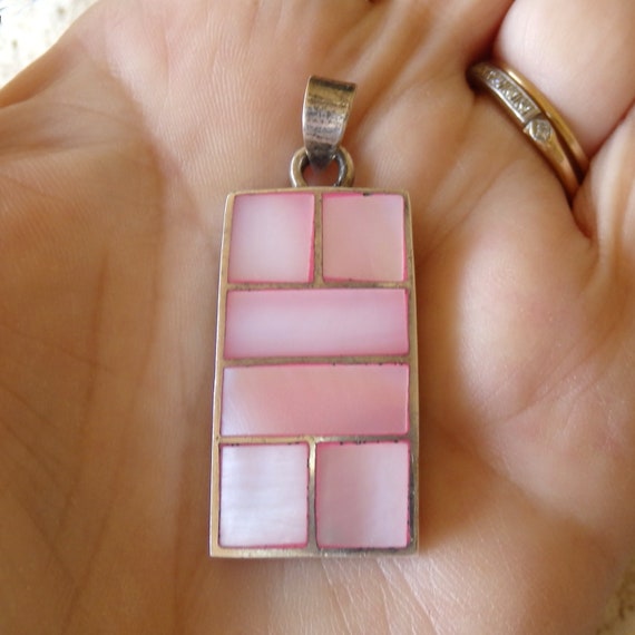 Pink Mother of Pearl Sterling Silver Geometric Re… - image 1