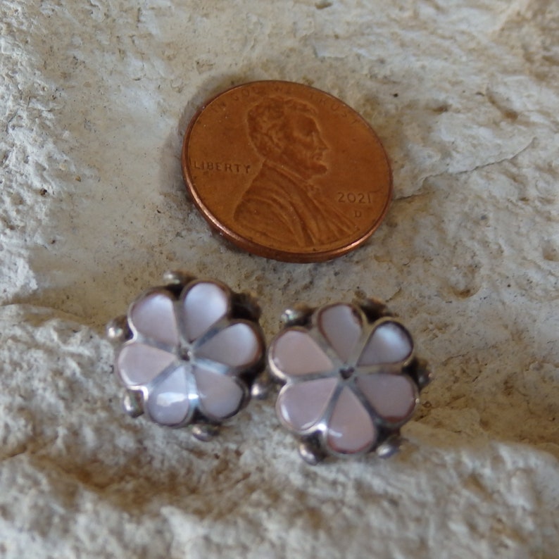 Zuni Inlay Pink Mother of Pearl Flower Sterling Silver Post - Etsy