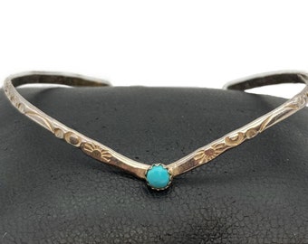 Vintage EVA Southwestern Native American Tooled 925 Sterling Silver and Turquoise V-Cuff Bracelet