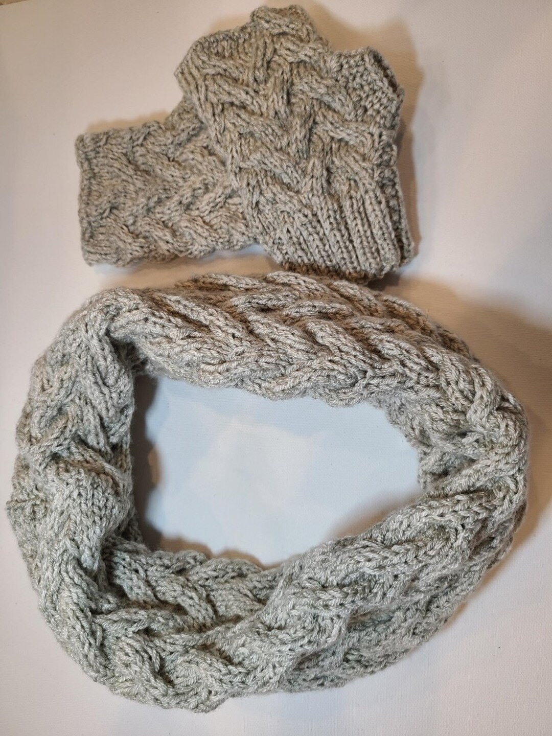 Herringbone Pattern Knit Cowl and Fingerless Gloves Set Etsy