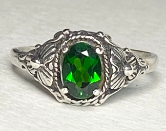 Chrome Diopside ring in sterling silver ornate floral design