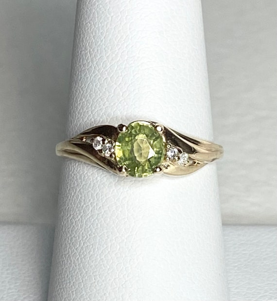 Natural Chartreuse Sapphire and natural Diamond Ri