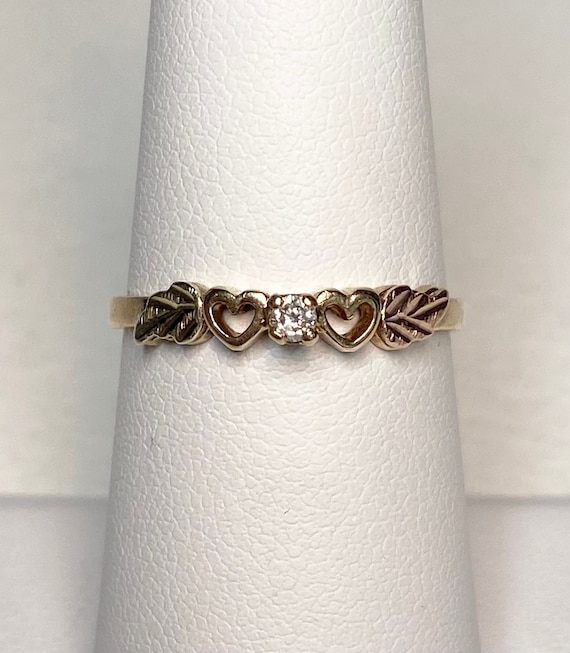 Black Hills Gold Diamond band ring with hearts sol