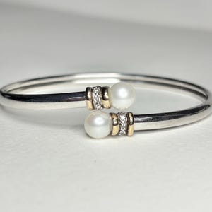 Cultured Pearl and Diamond Memory Wire Bracelet in Sterling Silver with 14k size M