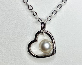 Adorable Double Heart Linked Cultured Warm Silver Akoya Pearl Pendant Necklace Sterling Silver 5mm 18"