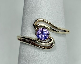 Natural Purple Sapphire Solitaire Bypass Style Ring Solid 14k Gold size 6.5