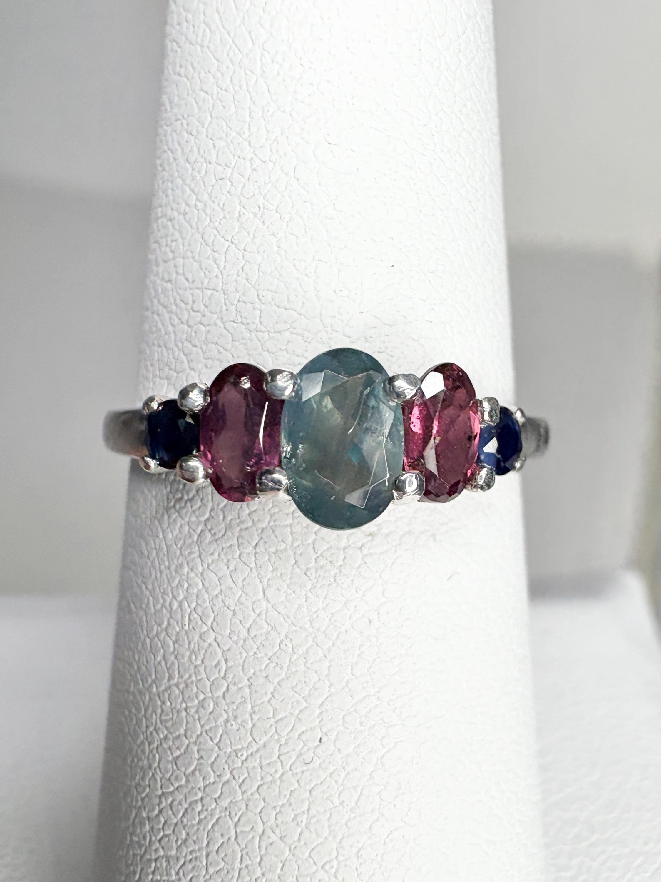 アンティーク Natural Moss Garnet - Etsy