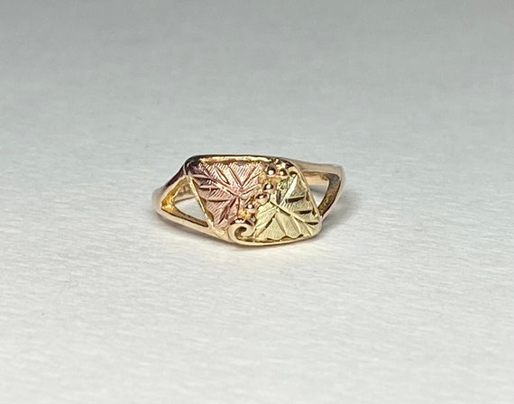 Black Hills Gold Ring JCO Solid 10k size 6.75 - image 1