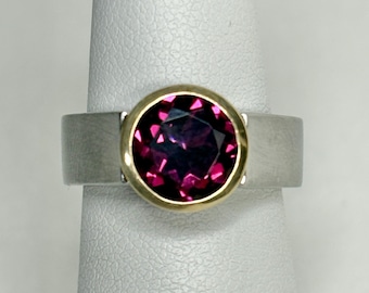 Stunning Rhodolite Garnet Bezel Set Ring Solid 18k and Metal 7.1g size 5.25