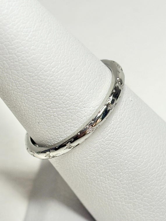 Retro Solid 18k White Gold Chevron Pattern Band R… - image 2