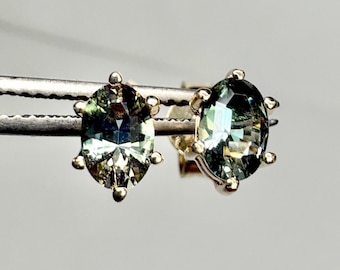 Teal Green Oregon Sunstone Stud Earrings Oval 9k Gold 6x4mm