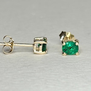 Natural Rich Emerald Solitaire Stud Earrings 9k