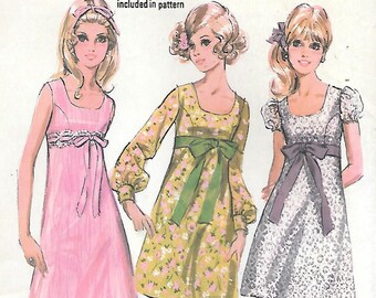 1960s McCalls 9686 Baby Doll Dress with Puffed Sleeves Vintage Sewing Pattern Junior/Teen 9/10 Bust 30 1/2