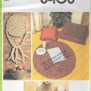 CLOSE OUT/ 1970s Simplicity 8408 Braided Rug Placemat Pillow and Wall Art Vintage Sewing Pattern UNCUT