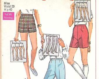 1960s Simplicity 7688 Misses Proportioned Fit Pants and Shorts Vintage Sewing Pattern Waist 29 Hip 40