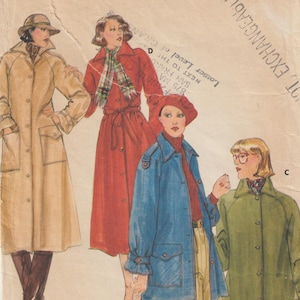 1970s Butterick 5078 Raglan Sleeve Jacket and Coat Vintage Sewing Pattern Size 14 Bust 36